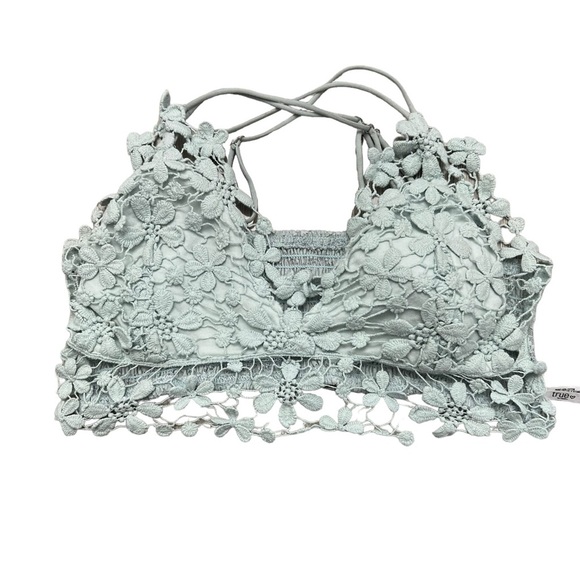True By Rue21 Size Medium Cripped bralette top - Picture 1 of 5
